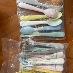IKEA KALAS 食器カトラリーセット　中古の画像