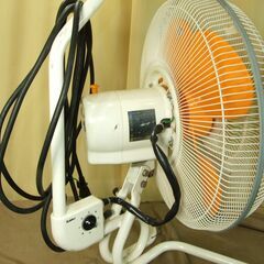 【紋別市発】業務用送風機　キャスタースイファン　スイデン キャスター付きスイファン SKF-45S-1V 中古動品［100V］首振り装置・トレイつき　風速３段切り替え　移動に便利なキャスターを標準装備。工業用ですので耐久性に優れ大風量。首振り機能付き。の画像