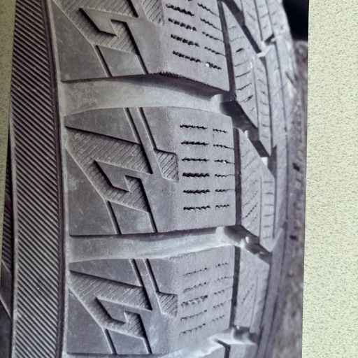 ヨコハマスタッドレスタイヤ4本