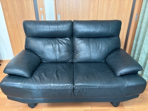 値下げ中　
2人掛けソファ