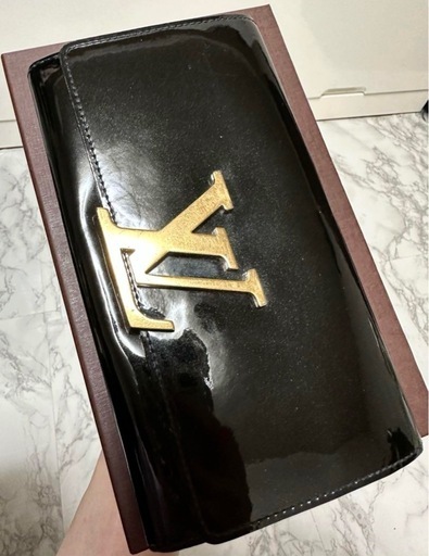 ?ヴィトン 長財布レア