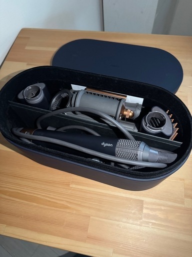 【極美品】Dyson Airwrap マルチスタイラー Complete (HS05 COMP DBBC) 収納ボックス付き