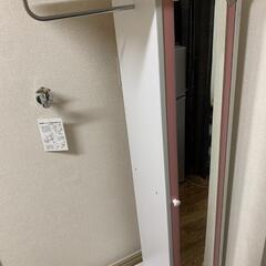 棚＆ハンガー掛け付き鏡台の画像