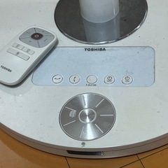 扇風機（TOSHIBA 2012年製）の画像