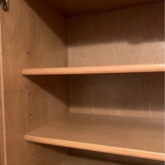 カリモク　食器棚の画像