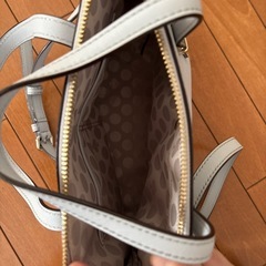 綺麗ケイトスペード　グレー2WAYバッグの画像