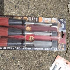 ガレージ整理　木工ノミ、金属ヤスリの画像