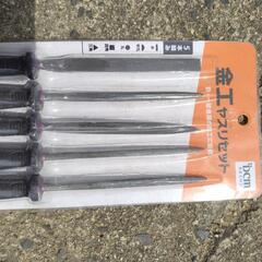 ガレージ整理　木工ノミ、金属ヤスリの画像