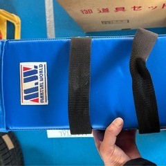 パンチ、キックミットの画像