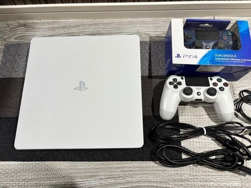PlayStation4 - （全て除菌済み）PS4本体プラスコントローラー、カセット２つ付き 全て除菌済み）PS4本体プラスコントローラー、カセット2つ付き