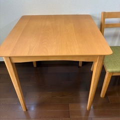 【4/27以降のお渡し】ニトリ　ダイニングテーブル3点セット (DT CLS 75×75cm NA/DC PRT NA)の画像