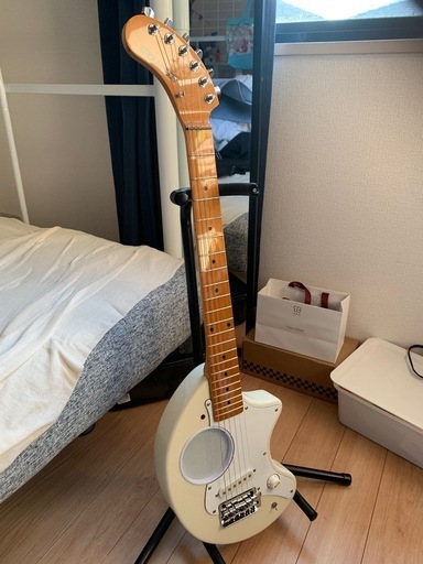 フェルナンデス　zo-3 ストラト　アンプ内蔵ギター