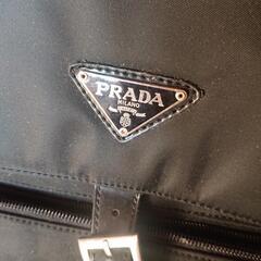 PRADAリュックの画像