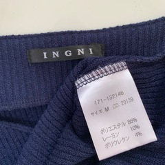 INGNI  薄手のニット　春　紺色　Mの画像