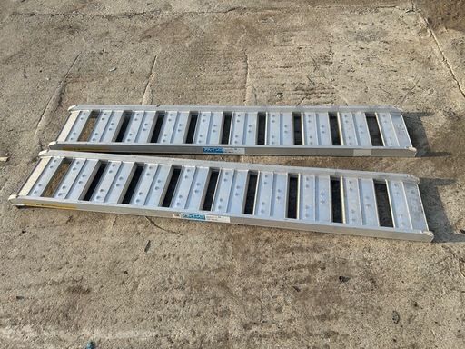 アルミブリッジ