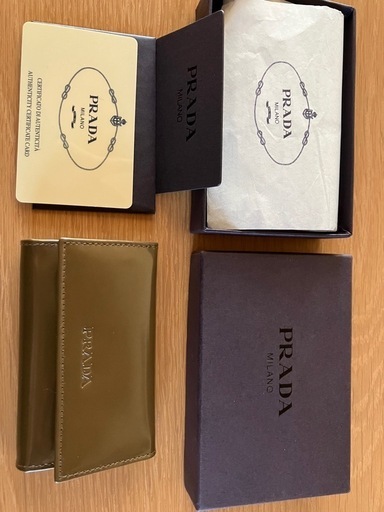 プラダキーケース