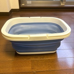 折りたためるバケツ　縦38cm 横27cm