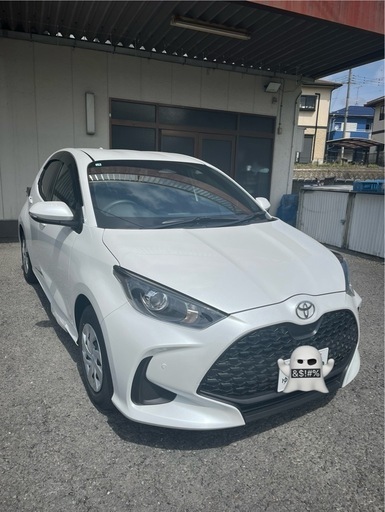 令和7年3月登録新車　ヤリスＨＶ　Ｘ　トヨタメーカー保証変更可能　走行2500k