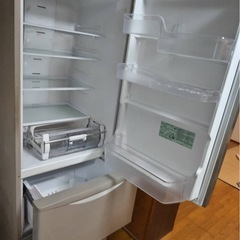 写真追加^_^、冷凍冷蔵庫：3ドア 定格内容積375L（R-K380GV）写真追加しましたo(^-^)o 野菜室・冷凍庫・冷蔵庫のチルドは使えます。の画像