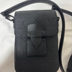 Louis Vuitton スマホショルダーバッグ ブラック