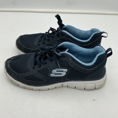 SKECHERS スニーカーの画像
