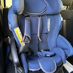 チャイルドシート　フラディアグロウISOFIX