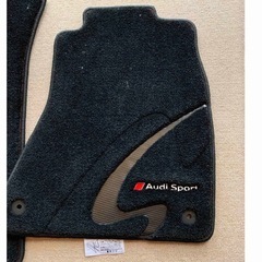 新品　アウディ純正S6/A6/RS 6 プレミアムスポーツフロアマット　 Audiの画像