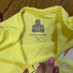 75-80サイズ Baby GAP ロンパース肌着 イエロー＆ピンク 2枚セットの画像