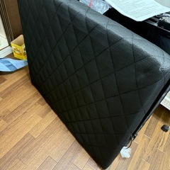 12日には処分　新品　折りたたみリクライニングベッド　