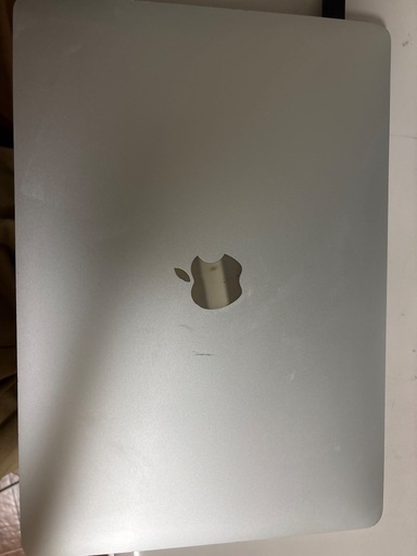 Apple Macbook pro M2 2022式　13インチ　メモリー8gb