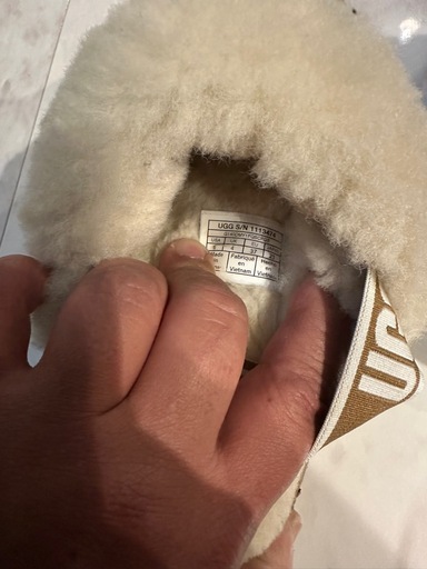 UGG ブラウン ファー付きスリッポン