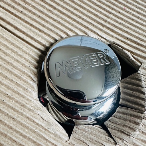 新品未使用 MEYERマキシム SS 蓋付ディープパン 24CMフライパン