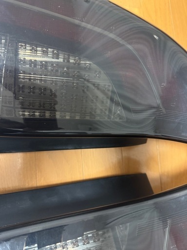 最終値下げ‼️激安❗️ヴァレンティ30プリウス後期スモークLEDテールランプ❗️ 割れ無し点灯OK❗️