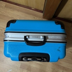　安くしました！グリフィンランドキャリーケース