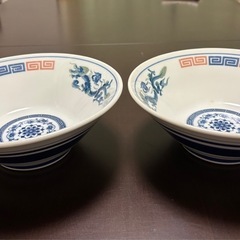 ラーメンどんぶりの画像