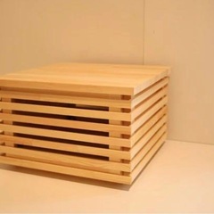 木製カフェテーブル