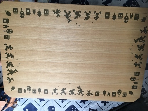 ベルメゾン　ディズニー　テーブル