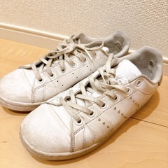 adidas スタンスミス　シルバー　スタッズの画像