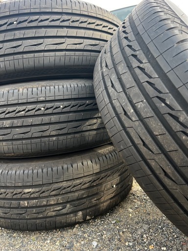 ブリヂストン アレンザ LX100 アルミホイール 265/65/R17. 112H