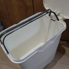 【美品】蓋つきゴミ箱24×40×41cmの画像