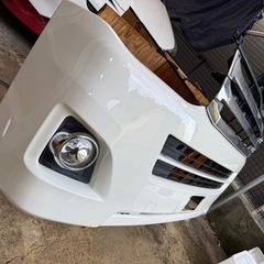 200系 ハイエース 3型 フロント周りの画像