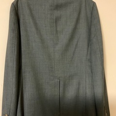 SUITS＆SUITS （株）オンリー　スーツ上下セットアップ　サイズ37(M) ジャケット:身幅47、着丈73、袖丈60センチ パンツ:着丈97、ウエスト平置き40、股下77センチの画像