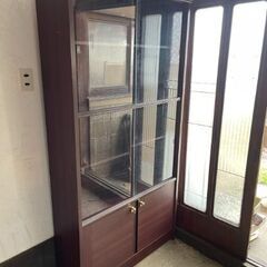 本棚　飾り棚　食器棚　差し上げます