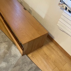 木製組木　テレビ台　ガラス戸の画像