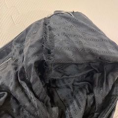 PRADA ショルダーバッグ　三角ロゴ ナイロン×レザー　ブラックの画像