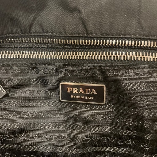 PRADA ショルダーバッグ　三角ロゴ ナイロン×レザー　ブラック