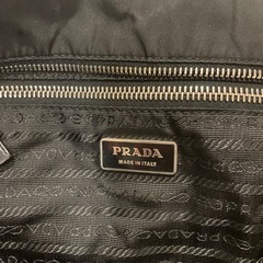 PRADA ショルダーバッグ　三角ロゴ ナイロン×レザー　ブラックの画像
