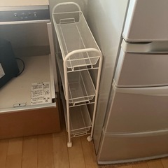 スキマ収納28cm 白　冷蔵庫よこの画像