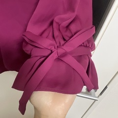 INGNIの袖リボンブラウスです☺️の画像