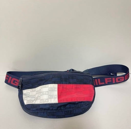 レア！　tommy hilfiger✖️KITHコラボ　ボディバッグ